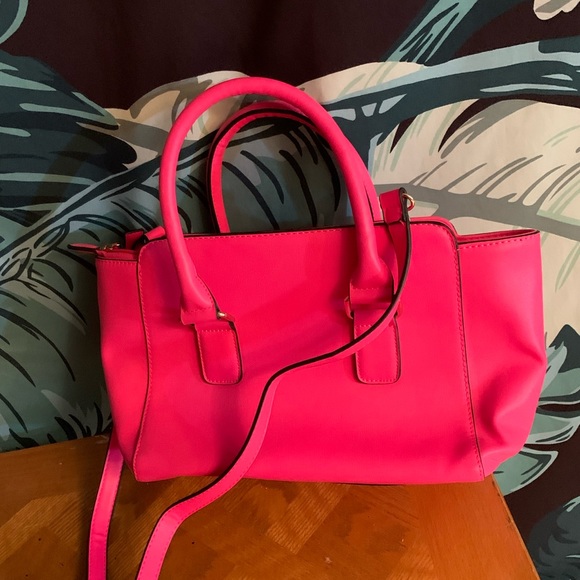 Pink faux leather bag - Picture 3 of 5